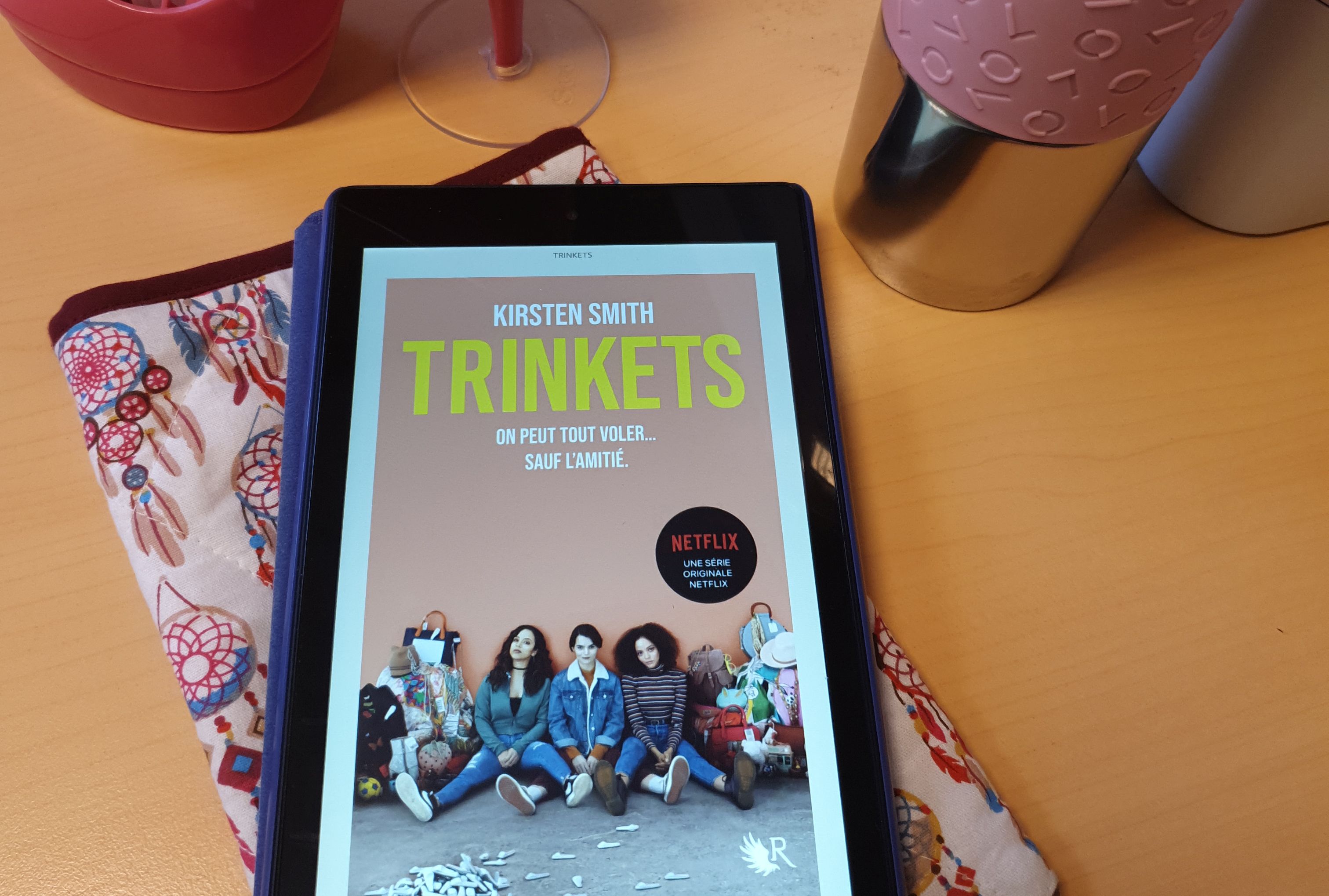 Trinkets (le roman à l'origine de la série Netflix), Kirsten Smith